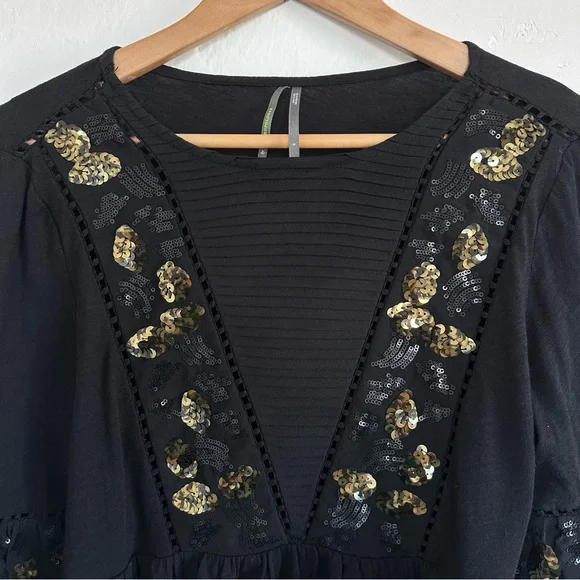 Anthropologie Sequined Top in Black - Picture 3 of 8